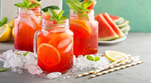 Jak zrobić lemoniadę jak z restauracji - przepis na idealny smak