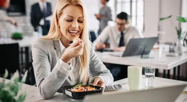 Czy od cateringu można odliczyć VAT? Sprawdź, co musisz wiedzieć