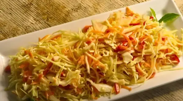Kapusta jak z chińskiej restauracji - pyszny przepis na surówkę