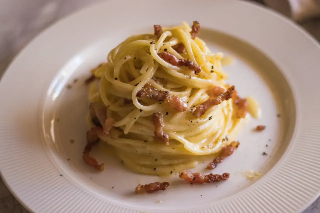 Zdjęcie Ile kalorii ma spaghetti carbonara? Zaskakujące wartości kaloryczne