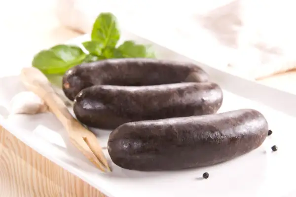 Czy kaszanka ma gluten? Dowiedz się, co musisz wiedzieć o składzie